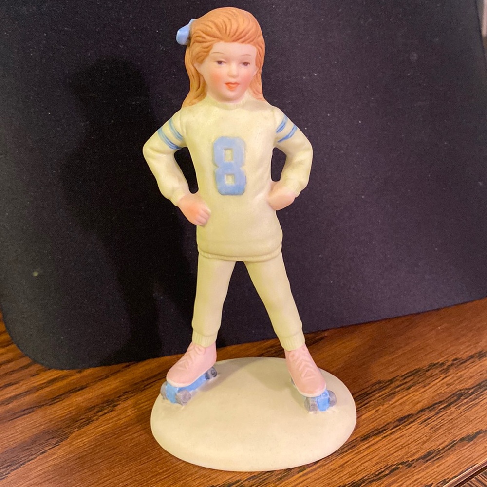 Vintage 1983 - Enesco Growing up Girls
